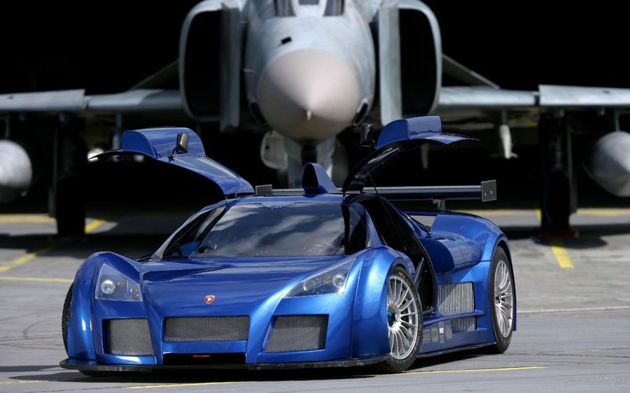  Gumpert Apollo 2006 года  (фото 13 из 23)
